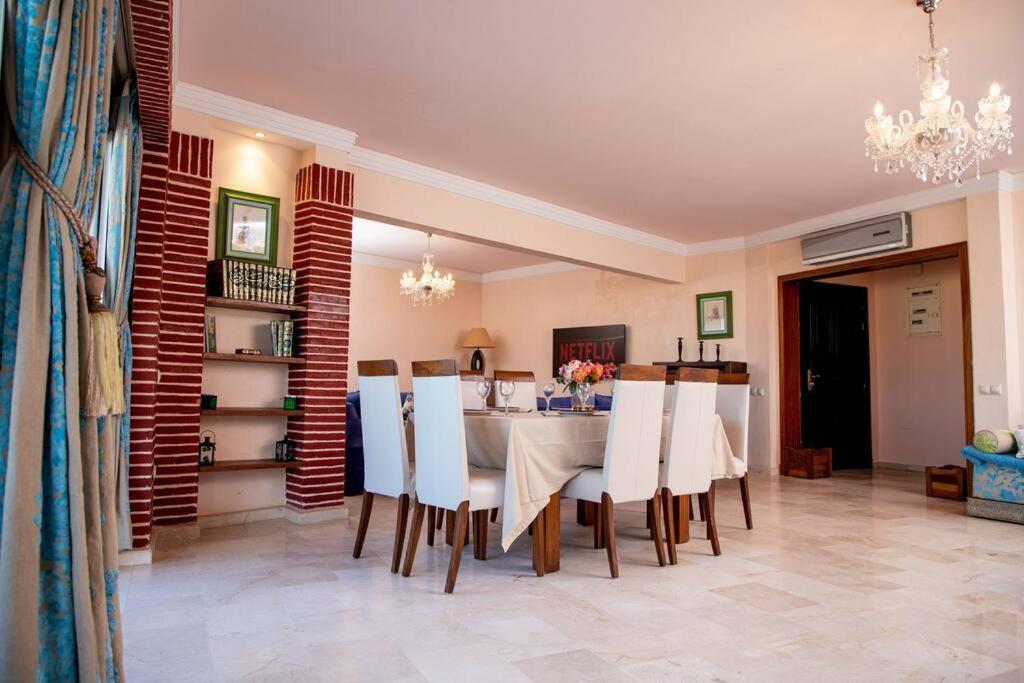 Spacious Beachview Condo Marina - Families Only Agadir Esterno foto